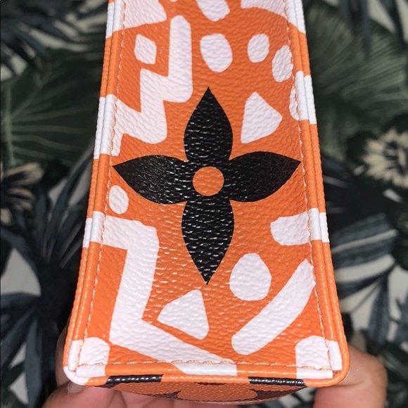 Louis Vuitton Crafty Toiletry 26 - Picture 14 of 16